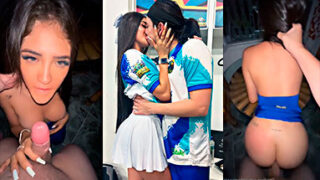 Gabriela Garcia singando en 4 muy intenso y bebiendo leche