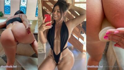 Vanessa Freitas Nude Dilating her Ass