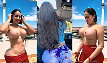 La putita tetona de Andrea Milker mostrando sus tetas en el carro
