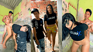 La zorra de Tifanny Lee singando en una casa en construccion