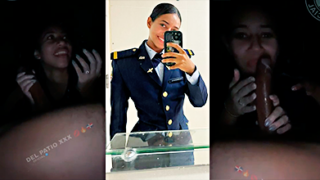 Cadete de Herrera mamando un guebo en garganta profunda