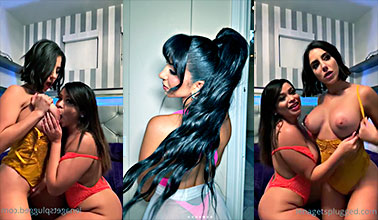 Lena The Plug Xxx, Lena The Plug porno Su marido interrumpe y se disculpa y luego se va.