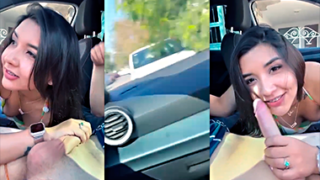 Mamadas en el Auto Xxx Fueron captados practicando sexo oral dentro de su propio auto