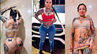 Mami Jordan Xxx Mami Jordan Lavando Su Crema En Su Baño Con Muchas Ganas