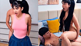 Culonas Latinas Porno Le sorprende mucho el tamaño de esa polla