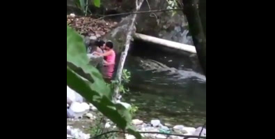 Dominicanos Pillados Singando En El Ríos
