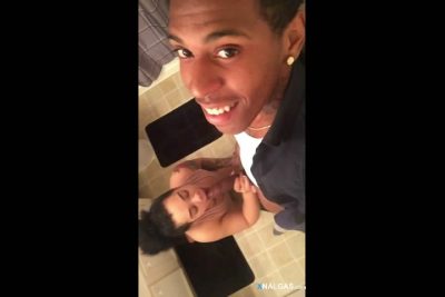 Un Selfie Con Novia Chupándola
